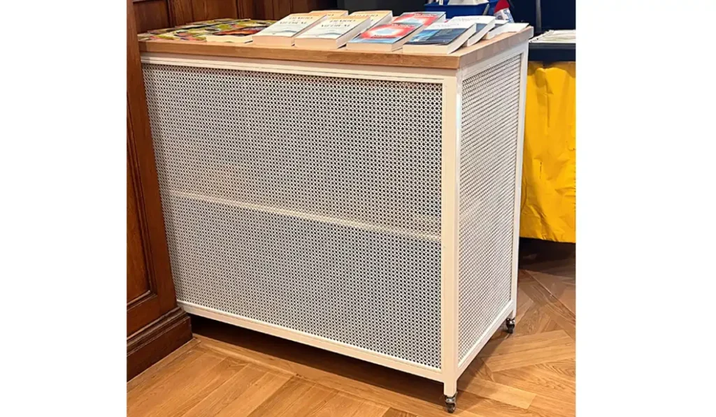 mostrador-stand-con-ruedas-1